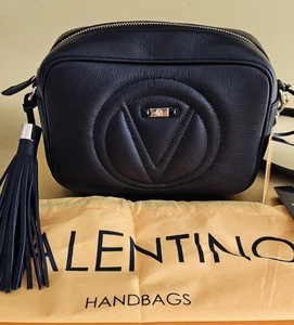 Neu mit Etikett Mario Valentino Mia schwarze Leder-Umhängetasche Handtasche Tasche ITALIEN 675 $ ** LESEN - Bild 1 von 8
