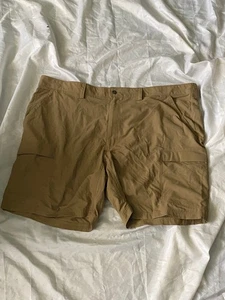 Duluth Trading Co. Khaki Cargo Shorts Mens Size 48 - Picture 1 of 3