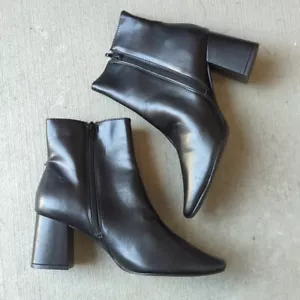 Journee Collection Women's Black Square Toe Ankle Booties Size 7.5 - Picture 1 of 7