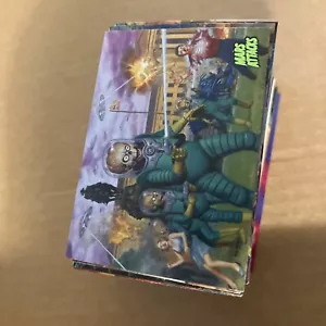 Topps Mars Attacks 2013 Juego completo de 95 cartas INVASION con envoltura - Imagen 1 de 2