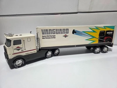 1994 Nylint Briggs & Stratton Vanguard Semi Truck Collector Series - Image 1 of 4