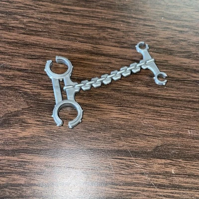 VELOCIRAPTOR JP03 CAPTURE GEAR JURASSIC PARK DINOSAUR ACCESSORY LEG IRONS - Imagem 1 de 3