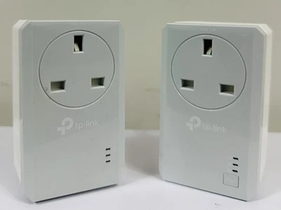 TP-Link AV600 TL-PA4020p 2 Port Pass Through Powerline Adapter + TL-PA4010p - Image 1 of 4