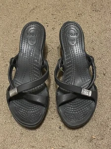 Womens Crocs Cyprus IV Black Heels Heeled Sandals Open Toe Size 9 - Picture 1 of 5