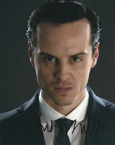 ANDREW SCOTT SIGNED FLEABAG 8x10 PHOTO # 3 - Picture 1 of 1