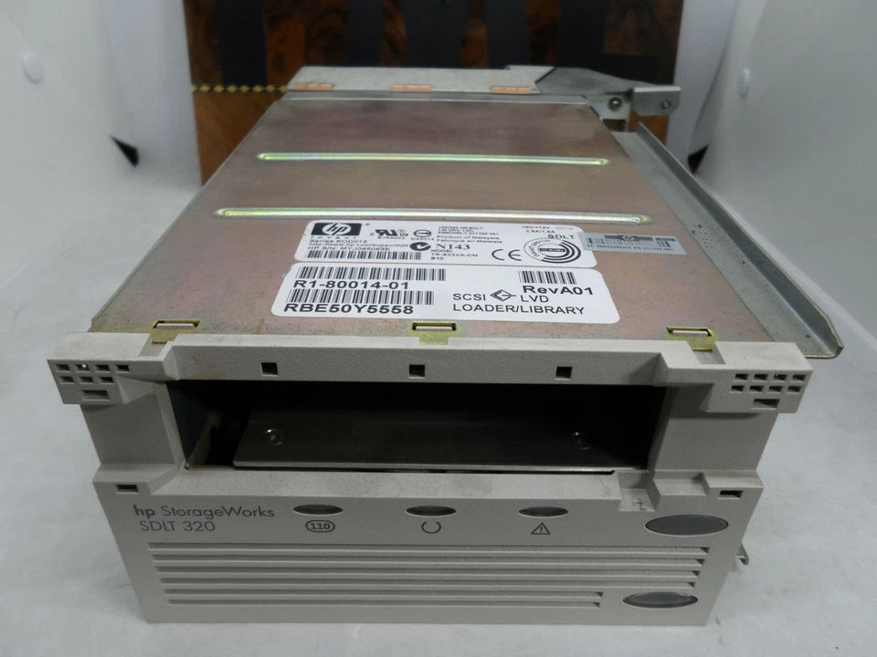 HP Compaq HPE SDLT320 MSL6000 Tape 257322-001 293532-001 70-80014-18 R1-80014-01 - Image 1 of 4