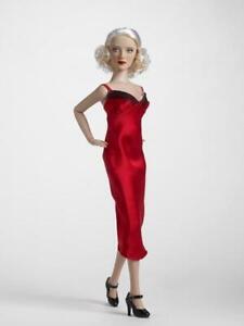Tonner Bette Davis Collection Ready for Wardrobe Bette Davis 16" Doll