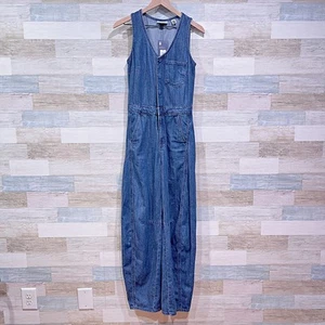 Universal Thread Curved Leg Denim Jumpsuit Medium Wash Sleeveless Womens 00 - Picture 1 of 8