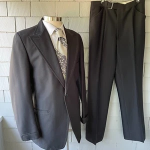 70s Vintage Black 1 Button Men's 2pc Suit with Pick Stitch Detail Size 44 XLong - Picture 1 of 15