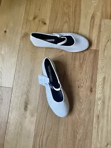 Zapatos planos bailarina de cuero blanco Zara UK4 EU37 US6.5 nuevos con etiquetas # 625 - Imagen 1 de 8