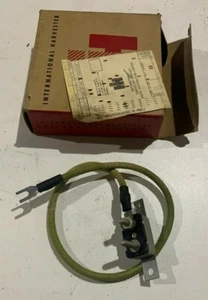 NOS 54 55 56 57 58 59 60 International Truck 6 volt 15 Amp Circuit Breaker - Picture 1 of 2