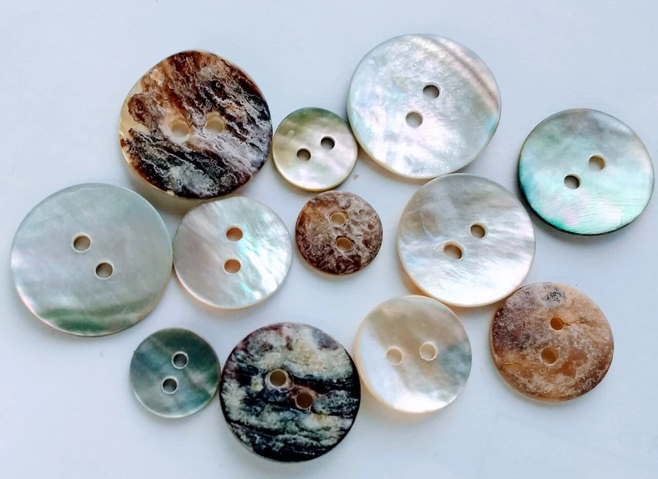 Natural Pearl 2-Hole Agoya Shell Buttons 11,5mm, 15mm, 18mm, 20mm - Image 1 of 1
