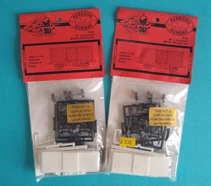 2 x Sealed Packs Parkside Dundas OO Gauge Plastic Kit PC56 - LNER 10T Fish Van - Foto 1 di 2