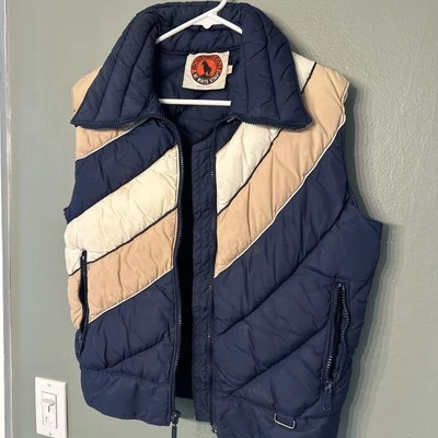 VTG Mountain Goat White Stag Men’s Puffer Vest Color block Sz L (Broken Zipper) - Image 1 of 4