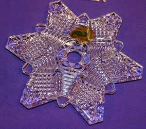 2016 WATERFORD CRYSTAL PIERCED SNOWCRYSTAL ORNAMENT W/ ENHANCER SLOVENIA BNIB - Picture 1 of 5