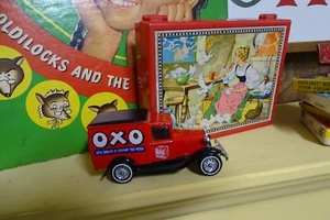 Matchbox Yesteryear Model A OXO Die Cast Metal Delivery Van - Picture 1 of 8