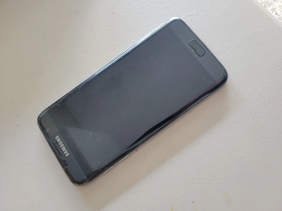 Samsung Galaxy Edge S7 Foto 1 de 2