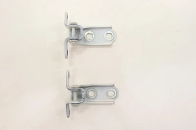 2020 - 2025 CADILLAC CT5 FRONT RIGHT SIDE DOOR HINGE UPPER & LOWER OEM WHITE_G1W - Image 1 of 4
