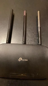 ROUTER (ETHERNET) WI-FI N450 (A/N TL-WR940N) usato - Picture 1 of 5