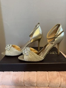 Gold Badgley Mischka Sabrina Ankle Strap Open Toe Heels w/ Crystal Accent 7.5  - Picture 1 of 11