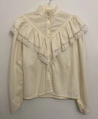 Blusa Jessica's Gunnies talla S/M Marfil Crema Encaje Gunne Sax Botón Cuello Alto Foto 1 de 4