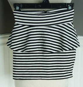 Arden B. Women Casual Skirt XS 23" Waist 14" Length Made in USA - Picture 1 of 3