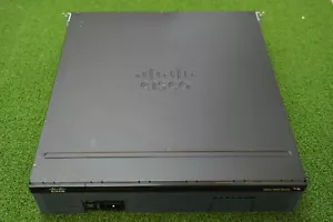 Cisco CISCO2951-V/K9 2951 Voice Bundle PVDM3-32 UC License PAK Router - Picture 1 of 2