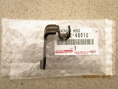 FITS: 01-07 TOYOTA HIGHLANDER LIMITED HOOD SUPPORT ROD HOLDER RETAINER CLAMP NEW - Image 1 of 4