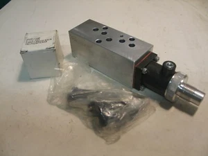 NUEVO REGULADOR SÁNDWICH VÁLVULA AUTOMÁTICA B6691-130 A04 10-130PSI CON CALIBRE P4446 - Imagen 1 de 5