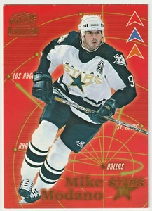 1998-99 Pacific (Revolution) "3 Pronged Attack" Insert SP # 25 Mike Modano! - Picture 1 of 2