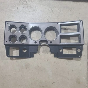 1984-1987 Chevrolet GMC C/K Suburban Blazer SILVER Gauge Cluster Dash Bezel Nice - Picture 1 of 15