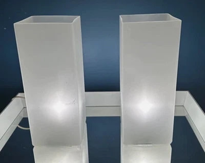 Abajures de cabeceira de mesa vintage IKEA GRONO 14” cubo acento vidro fosco branco - Imagem 1 de 4