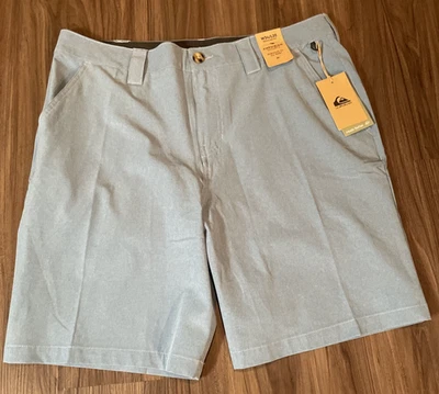 Quiksilver Men's Amphibian Shorts DRYLIGHT  Size W34/L20 NEW ! - Image 1 of 4