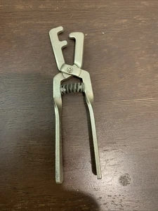 EAR-EES Customizer EE20 Clip Earring Adjustor Vtg Pat# 2948,171 - Picture 1 of 3