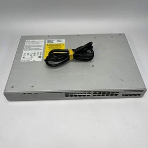 Conmutador Ethernet Cisco C9200L-24T-4G-E 24 puertos 10 Gigabit/Multi-Gigabit - Imagen 1 de 11