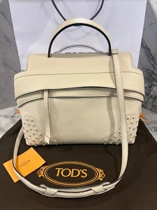 Tods wave bag in cream in good condition - Picture 1 of 11
