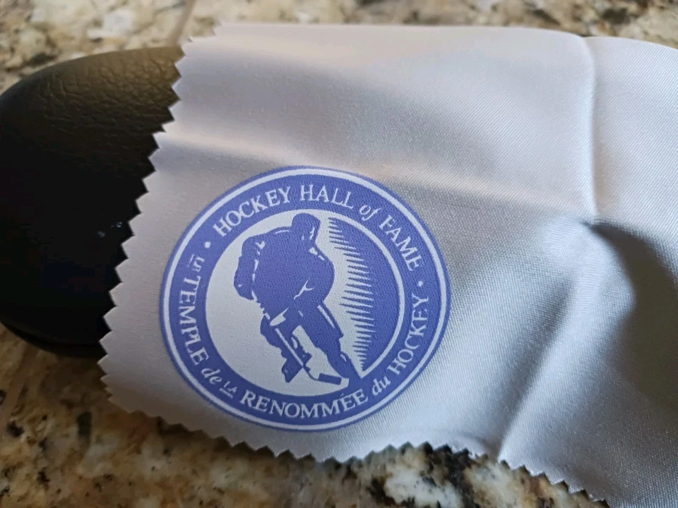 🏒 Salón de la Fama del Hockey🏒 Microfibra🏒 Limpiador de gafas🏒 Foto 1 de 1