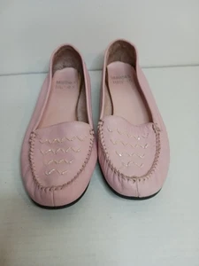 Mootsies Tootsies Ladies Leather Pink Moccasins "Mohave "White Beading  SZ 8 - Picture 1 of 4