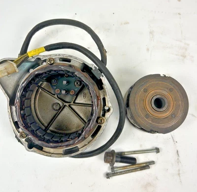 Honda CB750F CB750 1979 estator magneto alternador generador OEM# 31120-425-005 Foto 1 de 4
