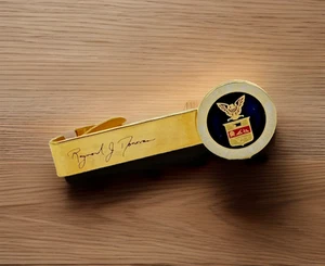 US Department of Labor Gold Toned Spring Tie Clip Raymond Donavon USA - Picture 1 of 5