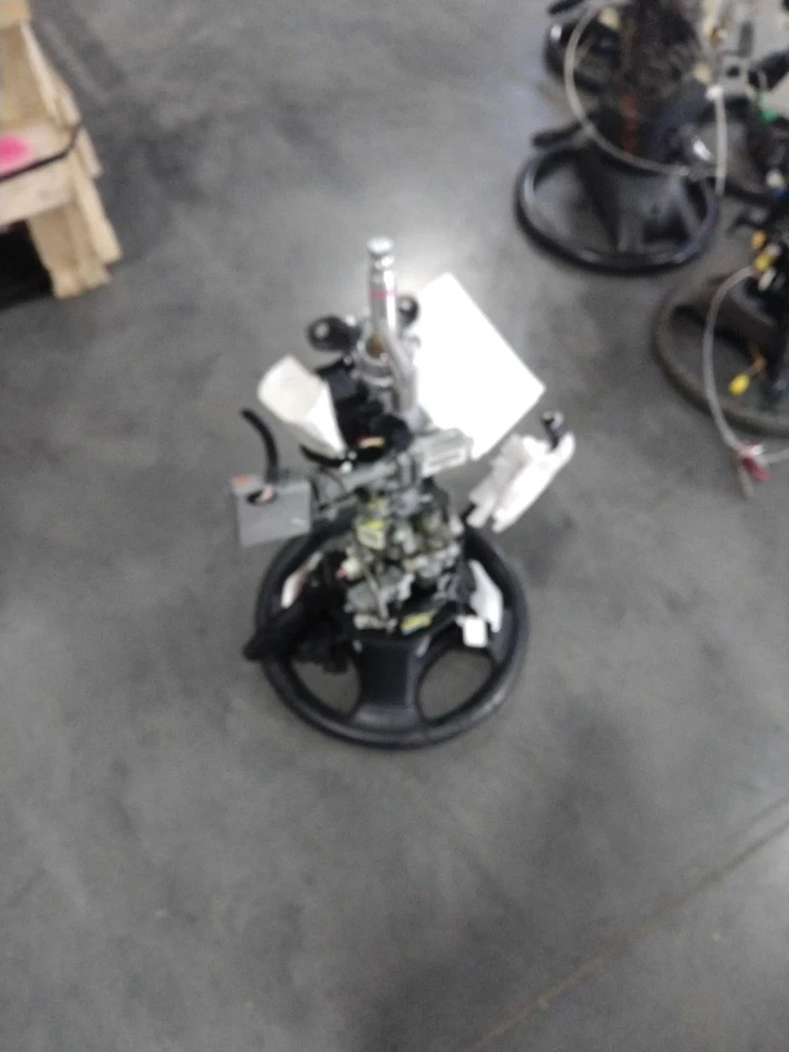 Columna de dirección usada se adapta a: Lexus IS250 2010 cambio de piso con inclinación eléctrica grado A Foto 1 de 4