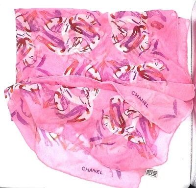 CHANEL Pañuelo Cuadrado Seda Rosa 26x26" Foto 1 de 3