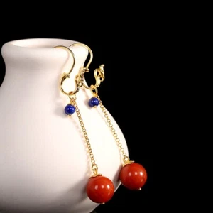 I03 Ohrringe Drache hält Kugel roter Achat an Kettchen vergoldetes Silber 925 - Bild 1 von 5