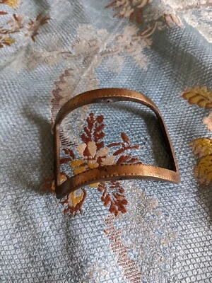 ANTIQUE 18TH C SINGLE BRASS SHOE BUCKLE FRAME  - Image 1 of 3