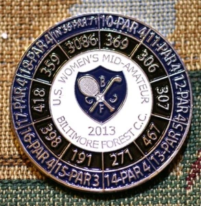 2013 US Woman's Mid-Am Biltimore Forest CC 13/4" Ni-Silber Score Card Coin - Bild 1 von 2