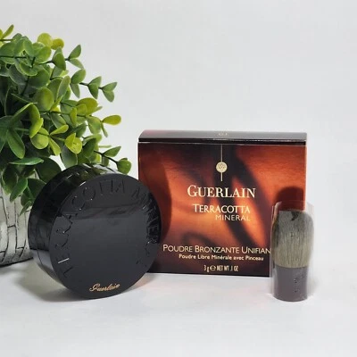 Guerlain Terracotta Mineral Flawless Bronzing Powder with Brush #01 Light ~ New - Image 1 of 4