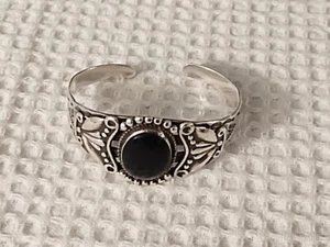 Vintage Native American Sterling Silver Cuff Bracelet With Black Stone - Picture 1 of 14