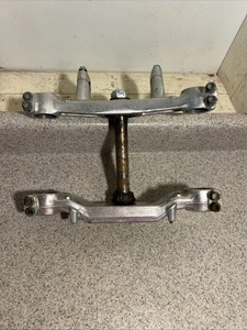 85 86 ATC250R HONDA OEM TRIPLE TREE CLAMPS STEERING STEM 1985 1986 ATC 250r 250 - Picture 1 of 8