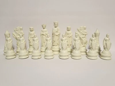 E.S. Lowe RENAISSANCE Chessmen PIEZAS BLANCAS JUEGO COMPLETO SOLO fondos de fieltro de colección 1959 Foto 1 de 4
