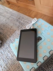 Lenovo Tab E7 TB-7104F Black Wi-Fi 16GB 7"  Android Tablet unmarked condition - Picture 1 of 3